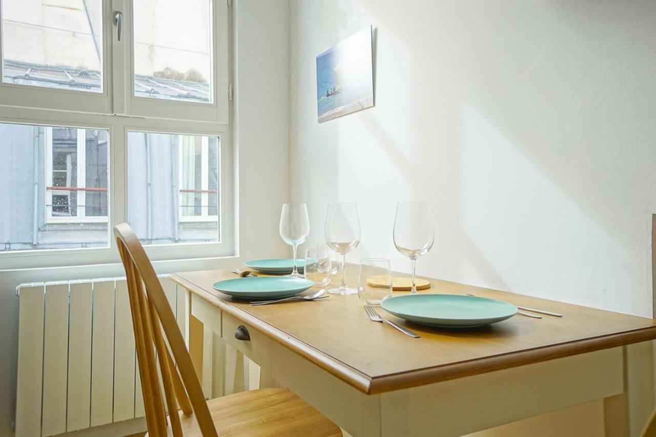 Beautiful Bright Apartment Near The Marais Párizs Kültér fotó